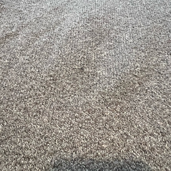 Women’s Gray Sweater Size XL - Picture 4 of 4